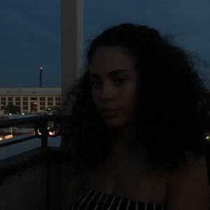 Meet your Posher, Majia